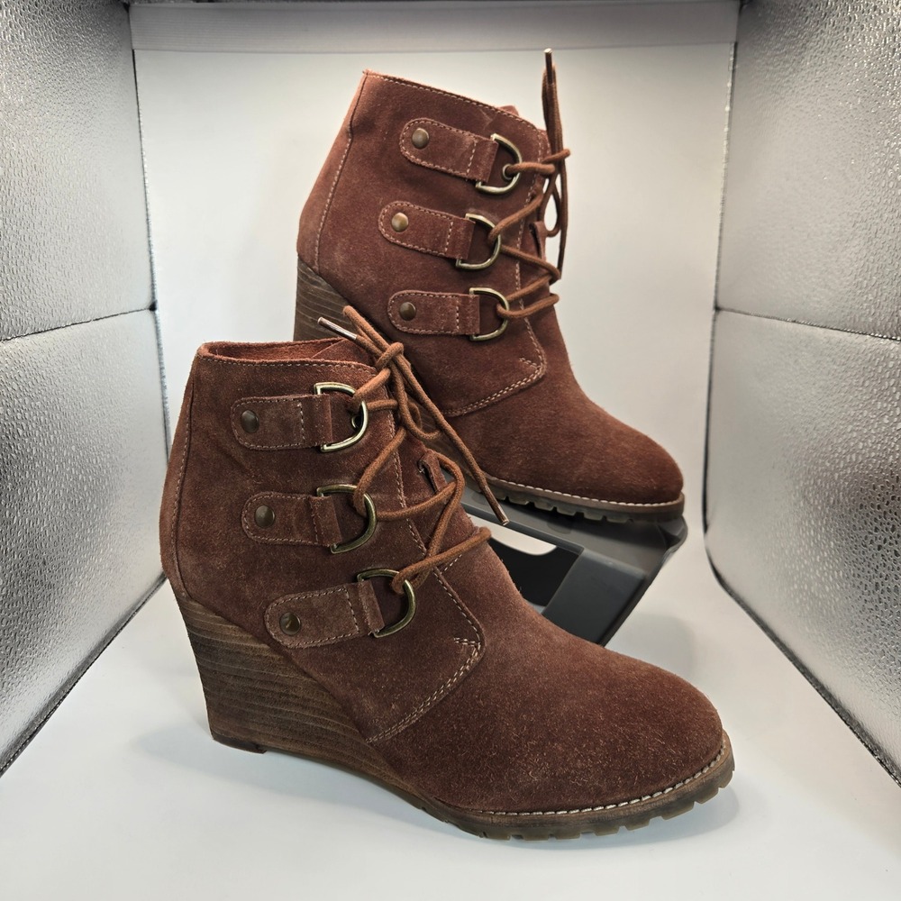 Diba Wedge Ankle Boots Womens 8.5 Brown Excellent Suede Lace Up Buckle Booties
